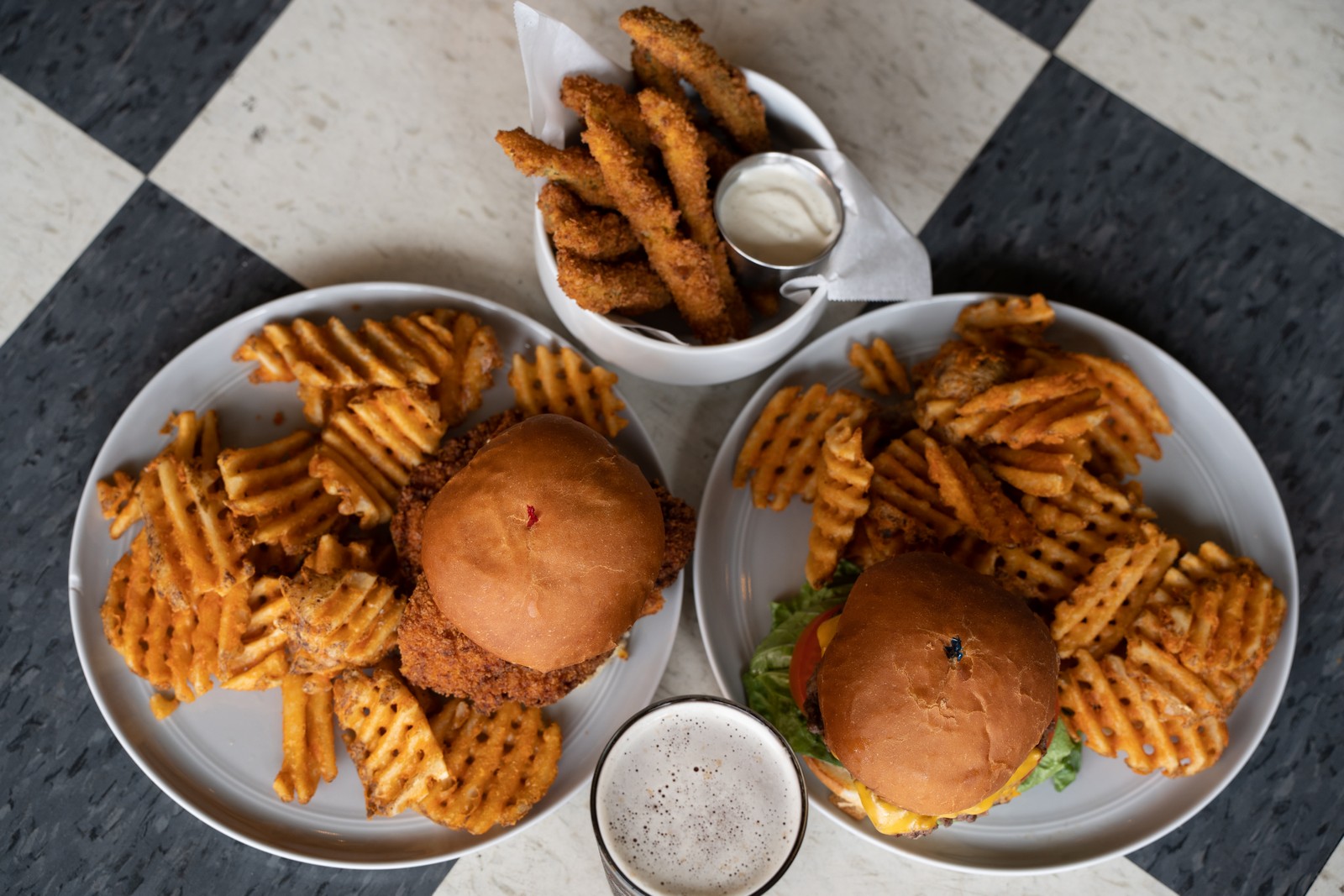 Lunch00001 Burgers and Fries